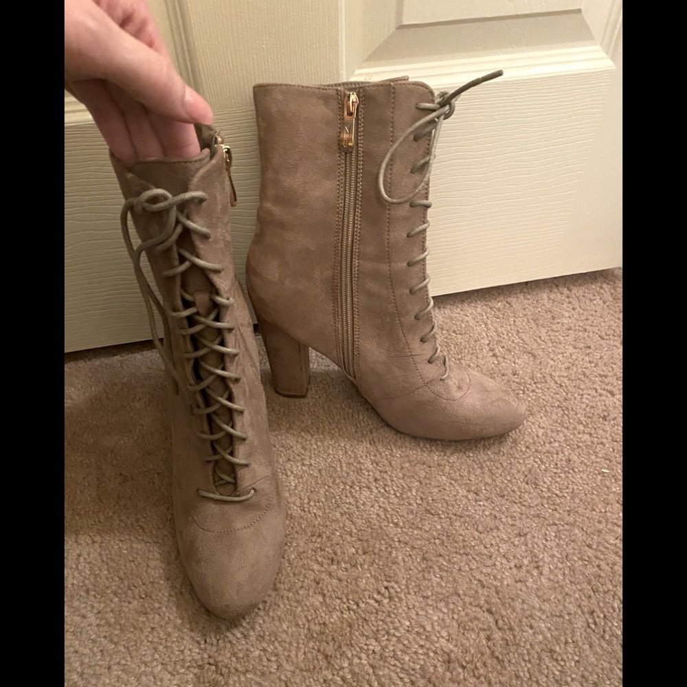Tie up boots
